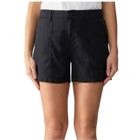Black Cargo Shorts with Classic Fit - Picture 1 of 3
